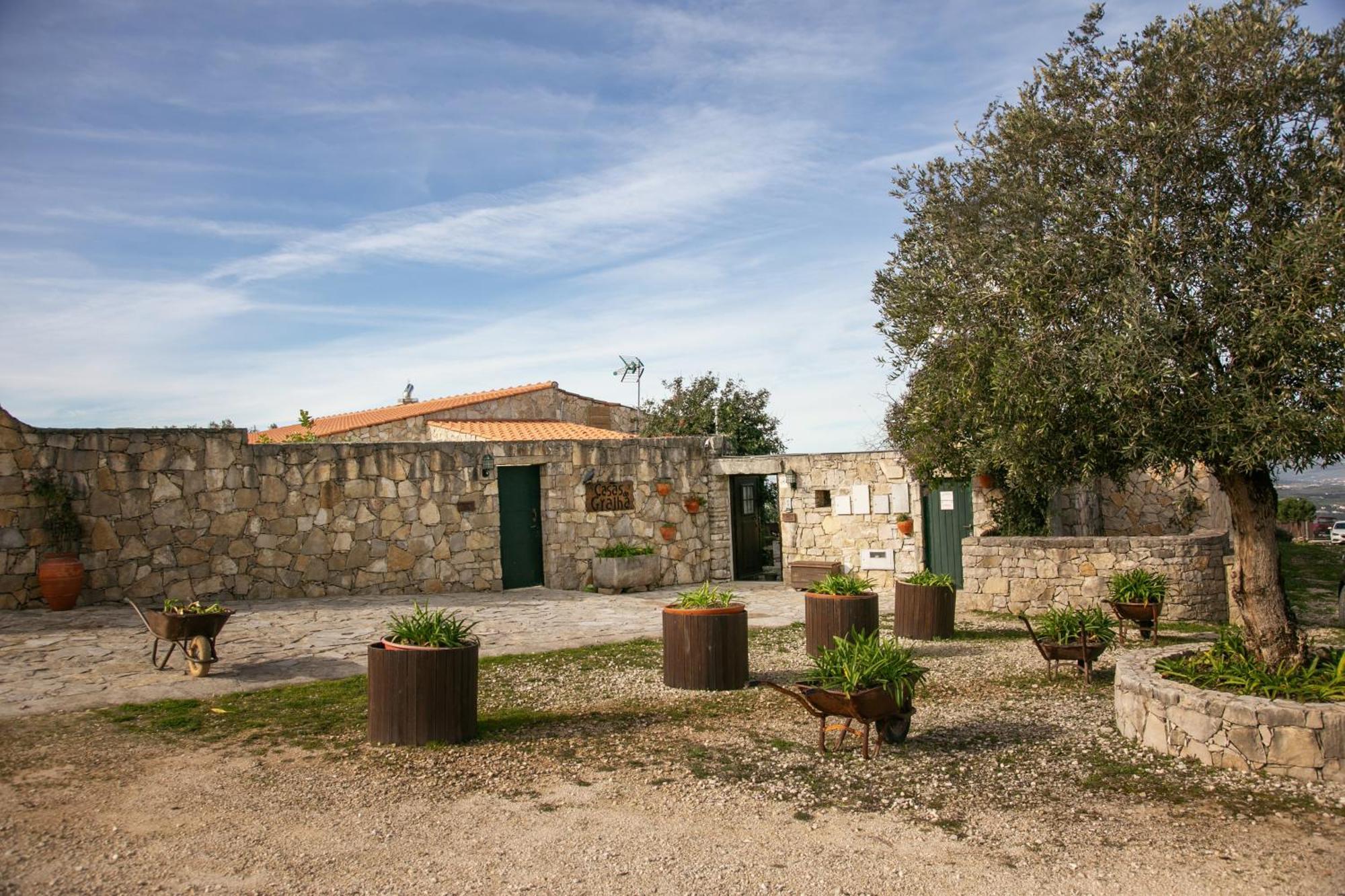 Casas Da Gralha Bed & Breakfast Turquel Exterior foto