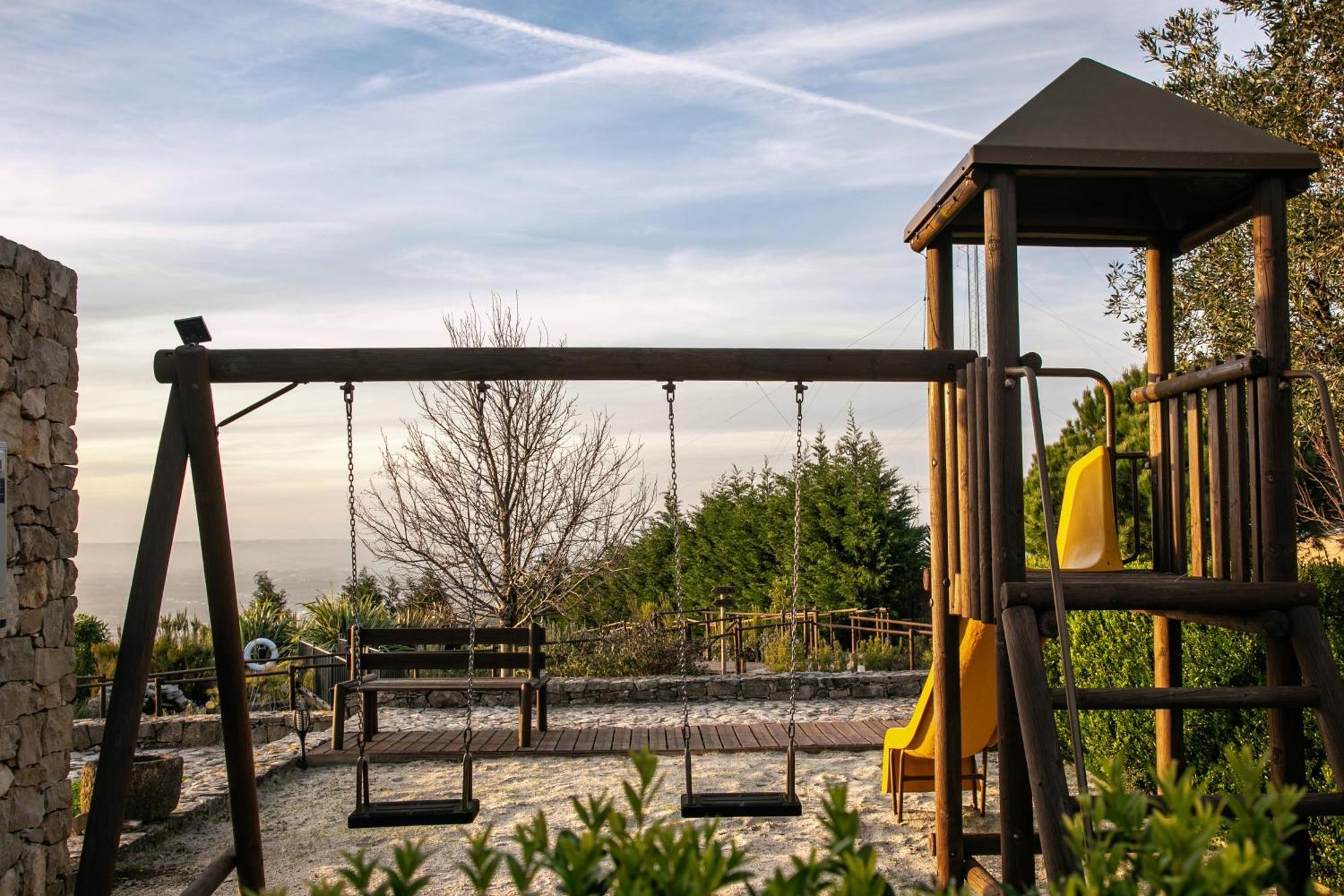 Casas Da Gralha Bed & Breakfast Turquel Cameră foto